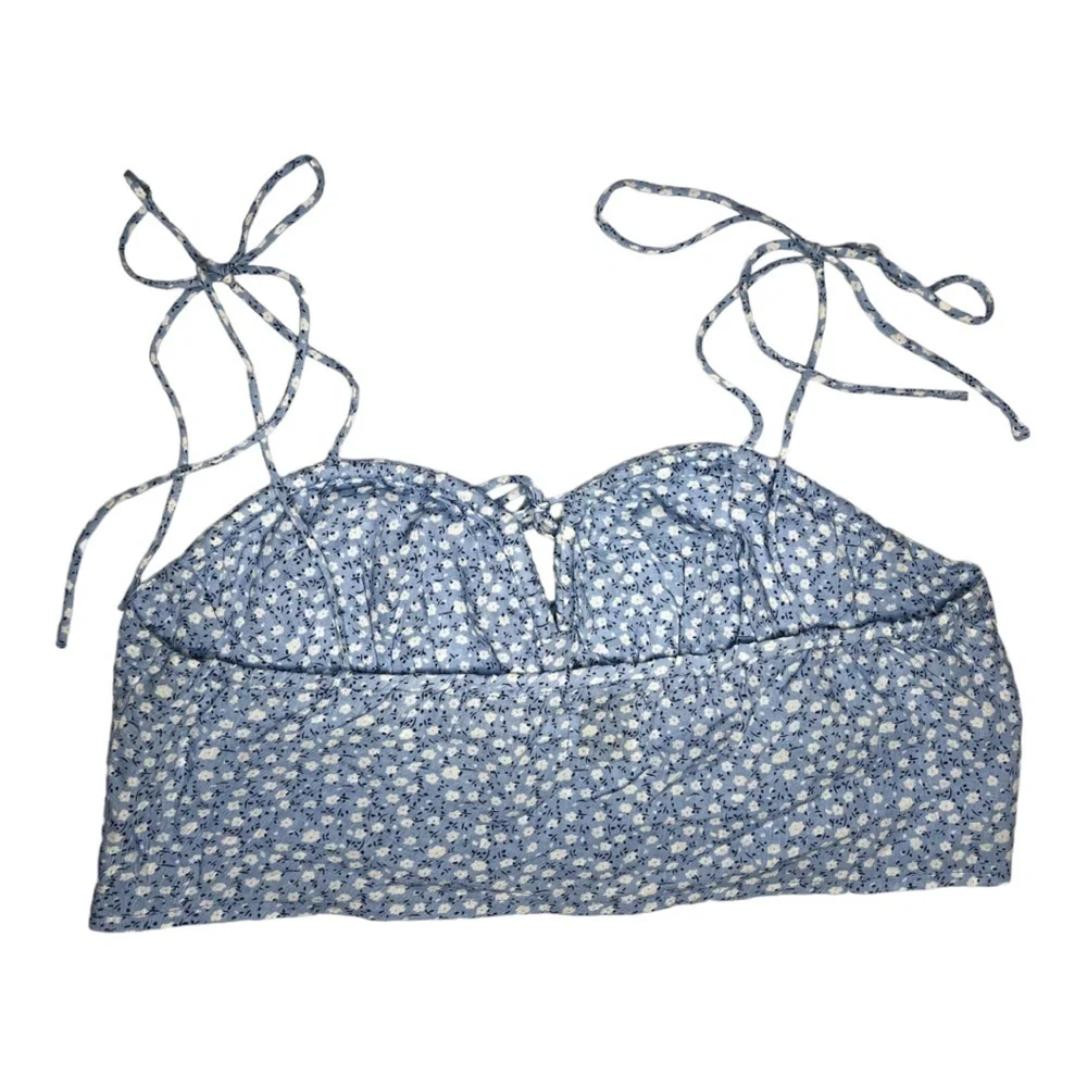 Princess Polly blue floral crop top - size 12 - Picture 2 of 7